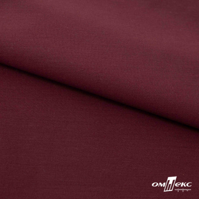 Ткань сорочечная стрейч 19-1528, 115 гр/м2, шир.150см, цвет бордо - купить в Коврове. Цена 307.75 руб.