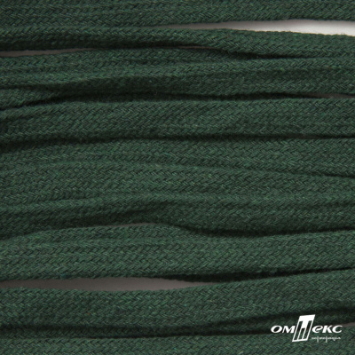 Шнур плетеный d-8 мм плоский, 70% хлопок 30% полиэстер, уп.85+/-1 м, цв.1016-т.зеленый - купить в Коврове. Цена: 742.50 руб.